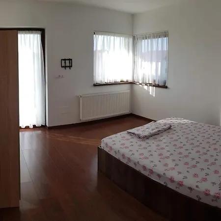 Casa Aurora Guest House Beclean  Exterior photo